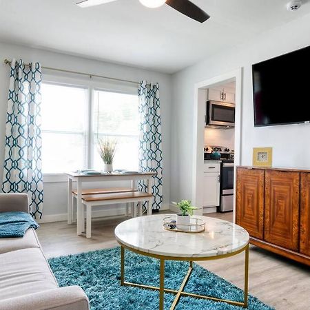 2Br 1Ba Duplex House King Beds Great For Small Groups Close To All Uptown Charlotte Attractions מראה חיצוני תמונה