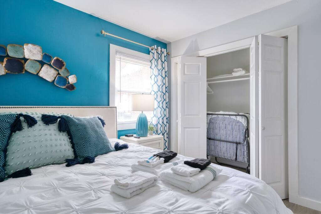 2Br 1Ba Duplex House King Beds Great For Small Groups Close To All Uptown Charlotte Attractions מראה חיצוני תמונה