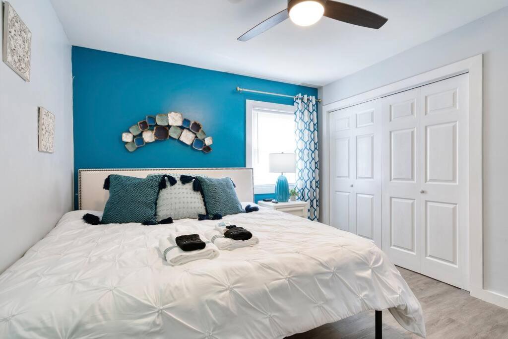 2Br 1Ba Duplex House King Beds Great For Small Groups Close To All Uptown Charlotte Attractions מראה חיצוני תמונה
